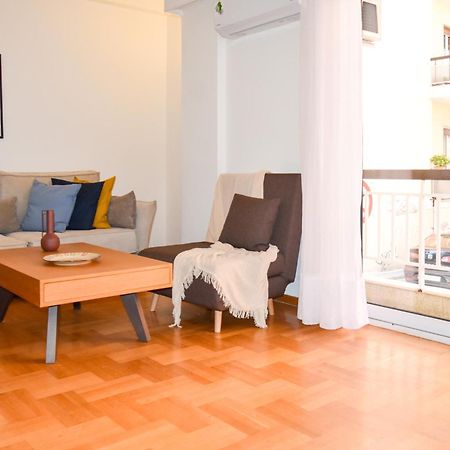 Spacious Modern Apartment In Pagkrati Athen Eksteriør billede