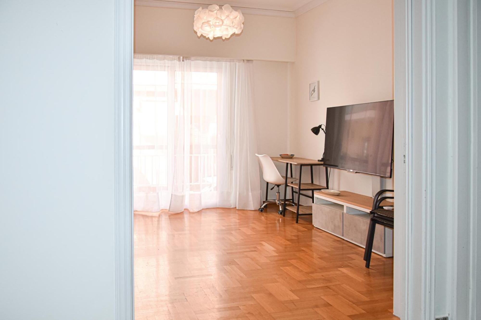 Spacious Modern Apartment In Pagkrati Athen Eksteriør billede
